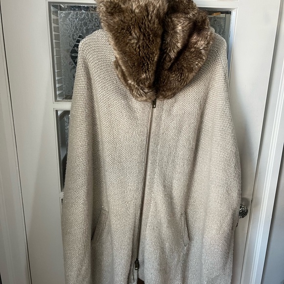 Zara Cape Sweater with Faux Fur Collar | Cozy Cottagecore | Size Medium - Picture 5 of 5